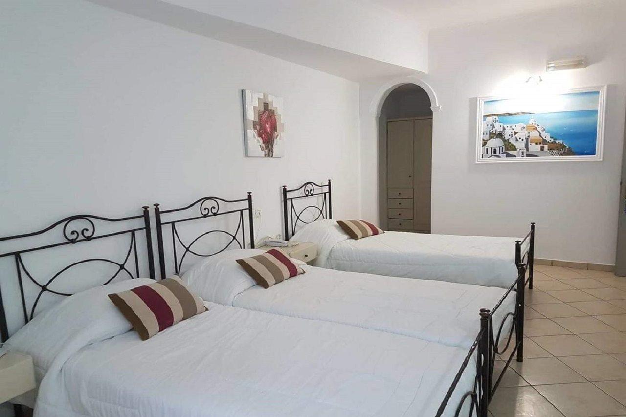Blue Sky Hotel Fira  Bagian luar foto
