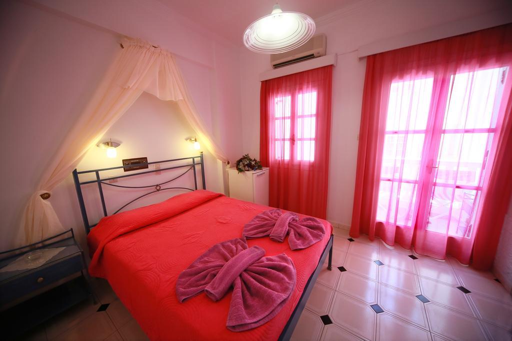 Blue Sky Hotel Fira  Ruang foto